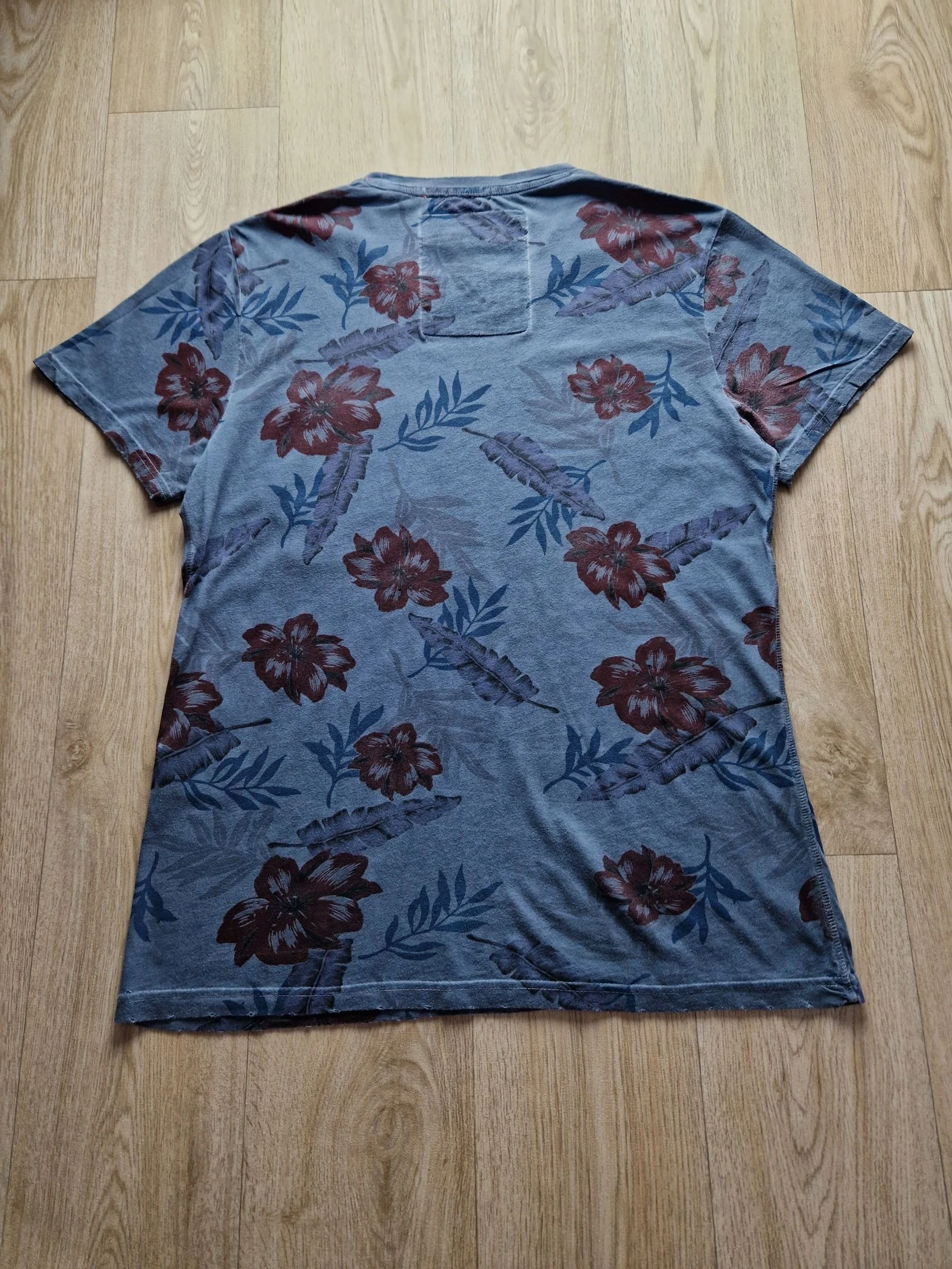 T-shirt Superdry homem estampado floral cinza bordô tamanho G – photo 2